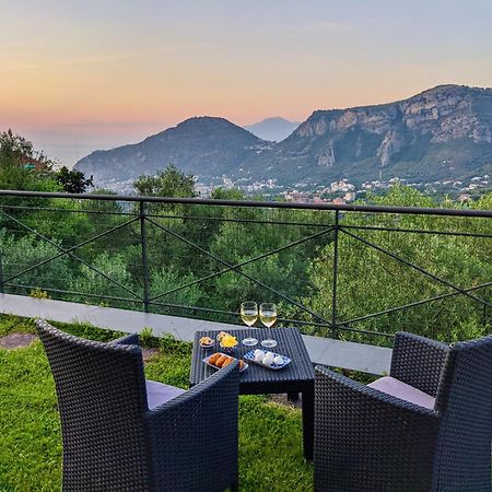 Villa Fanella, Independent House Between Sorrento & Amalfi Piano di Sorrento Exteriör bild