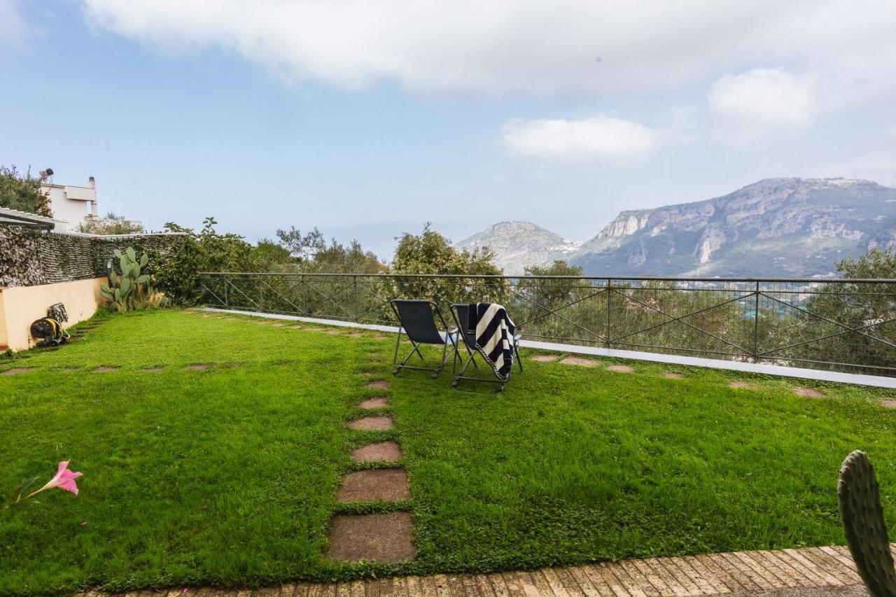 Villa Fanella, Independent House Between Sorrento & Amalfi Piano di Sorrento Exteriör bild